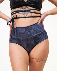 Chic Black Snake S (Last Chance)